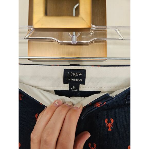 J. Crew Navy Red Lobster Print Reade Flex Khaki Short 7" Inseam 7" Size 31 - Picture 5 of 11